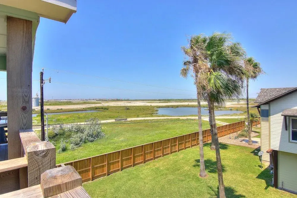 The Black Pearl 2 Bedrooms 2 Bathrooms Condo
