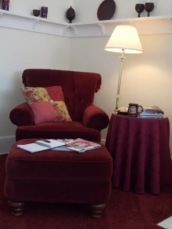 The Firelight Inn on Oregon Creek Bed and Breakfast