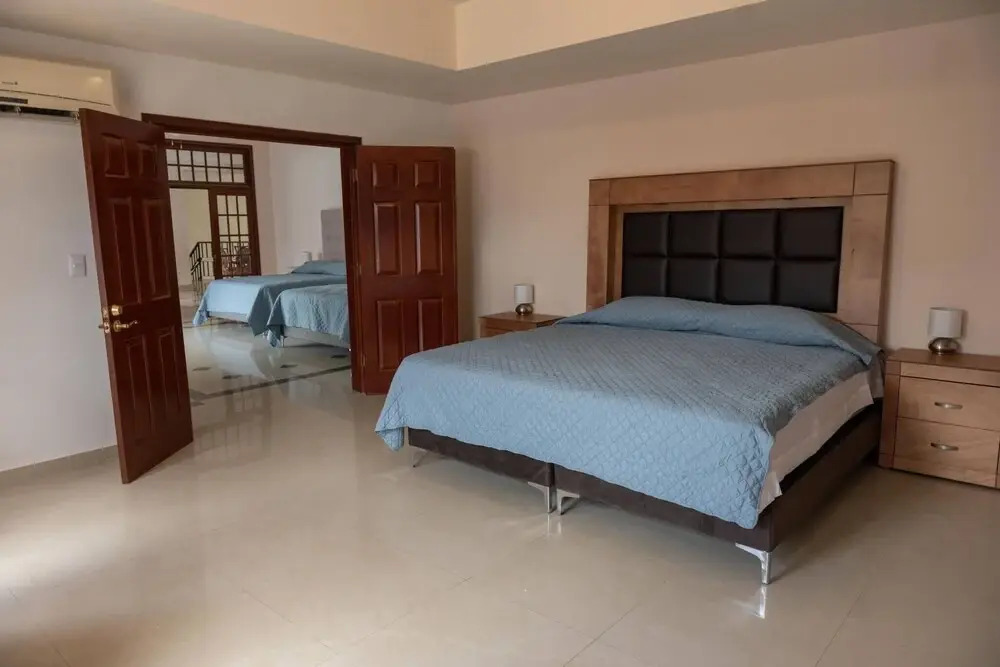 23 Residence For 15
