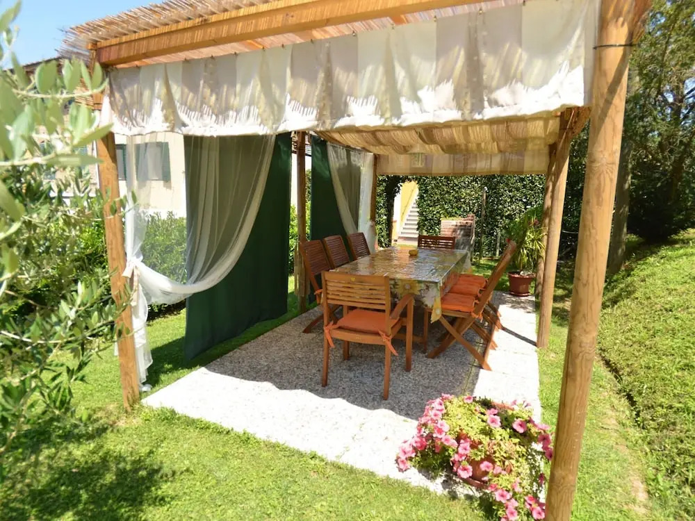 Holiday Home in Lucca With Pool & Garden