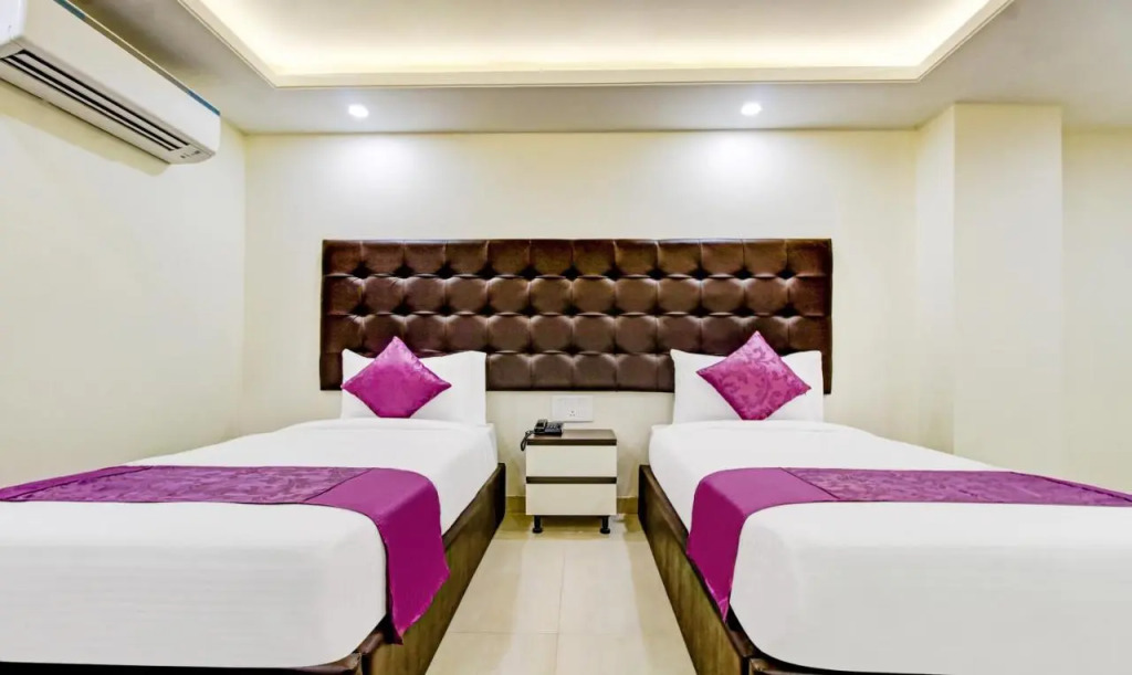 Hotel Mavens Orange Gurgaon