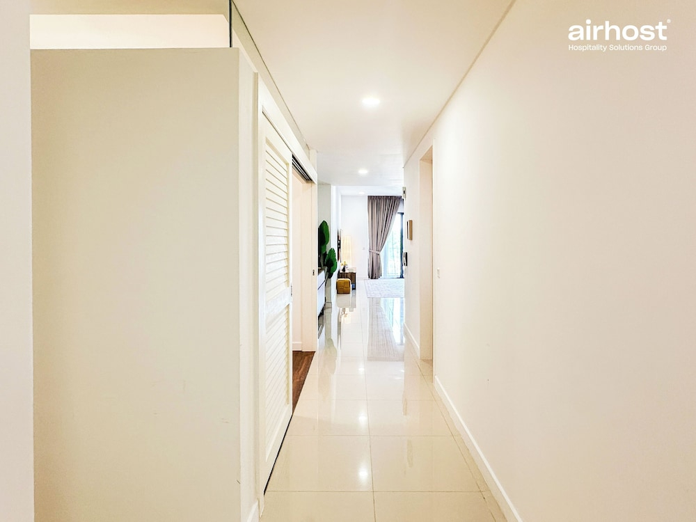The Legacy OUG by Airhost