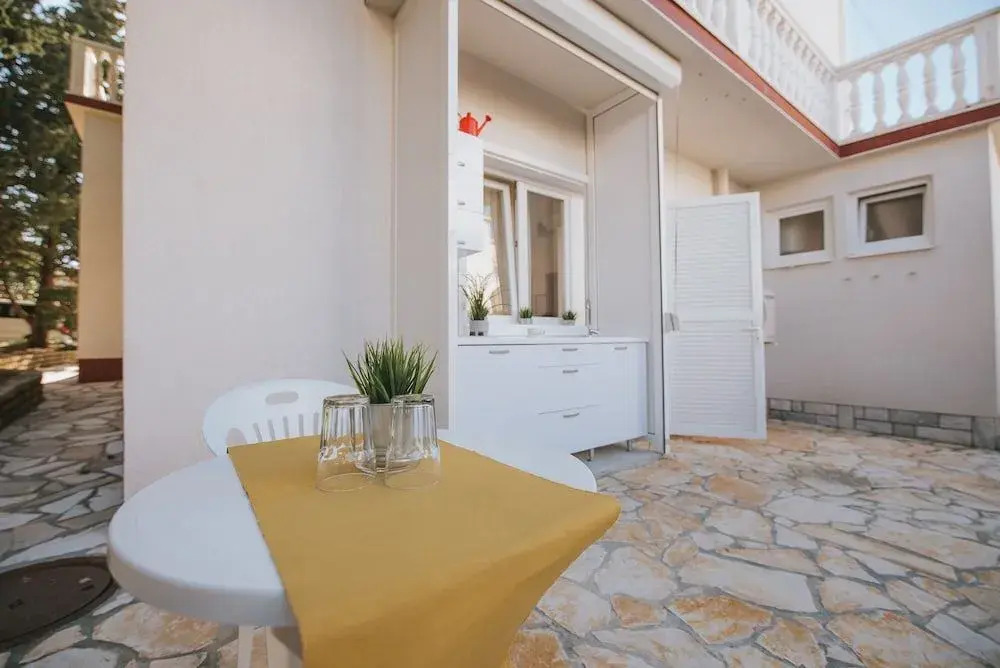 Pool Apartments Galeb