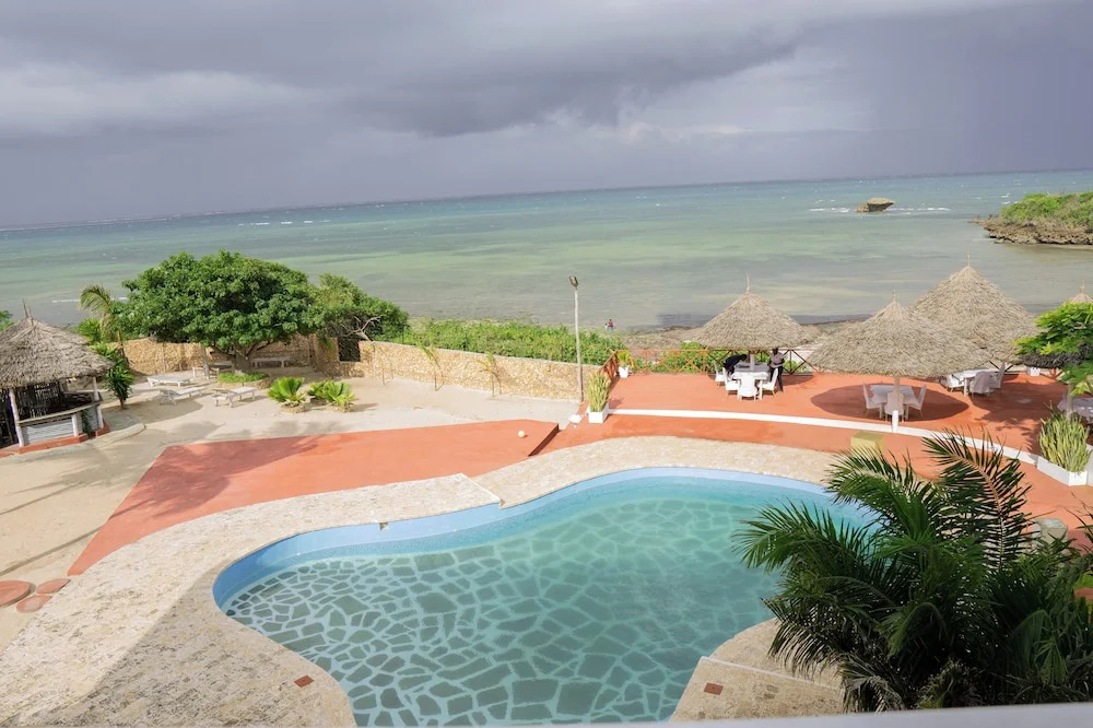 Met Beach Resort