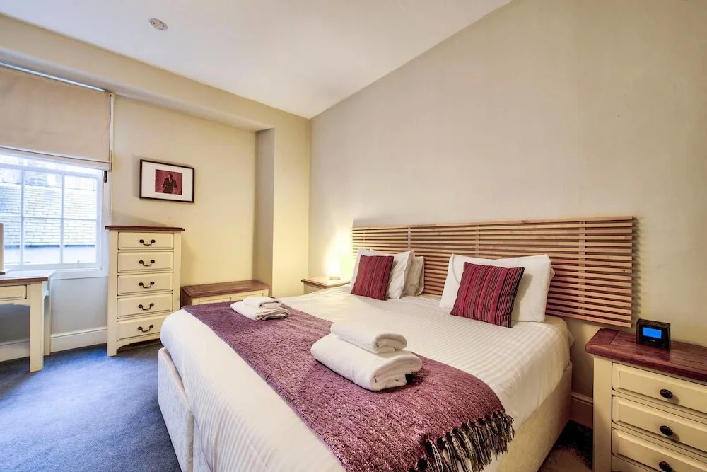 JOIVY Perfect Location! - Stylish & Cosy Rose St Apt