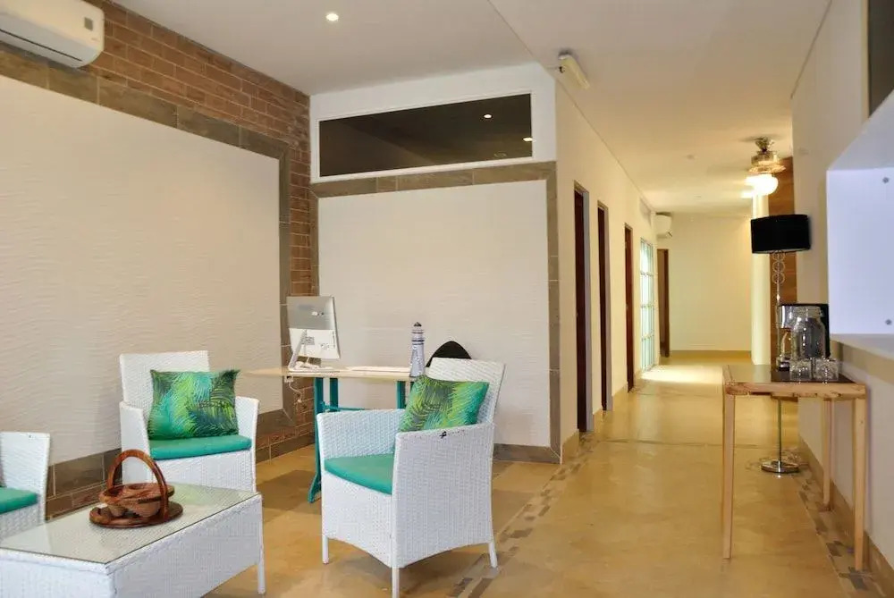 Hlu Hoteles