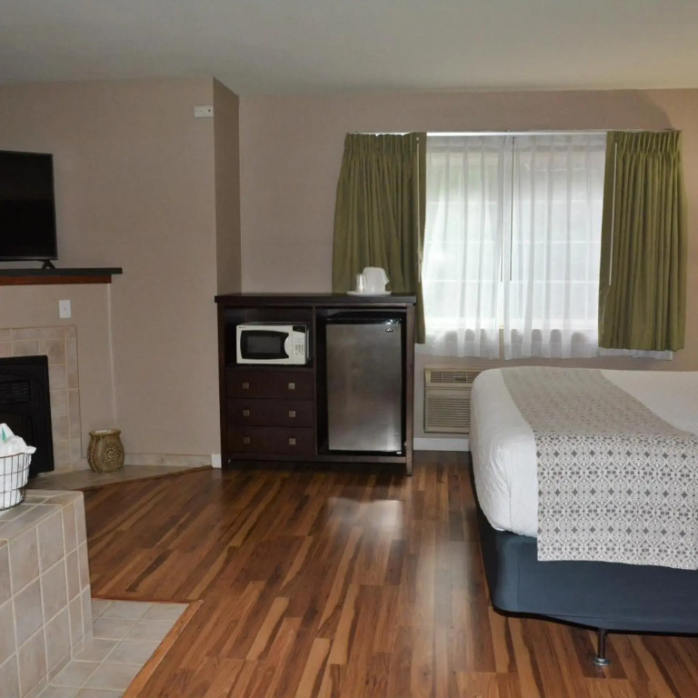 FairBridge Inn & Suites DuPont