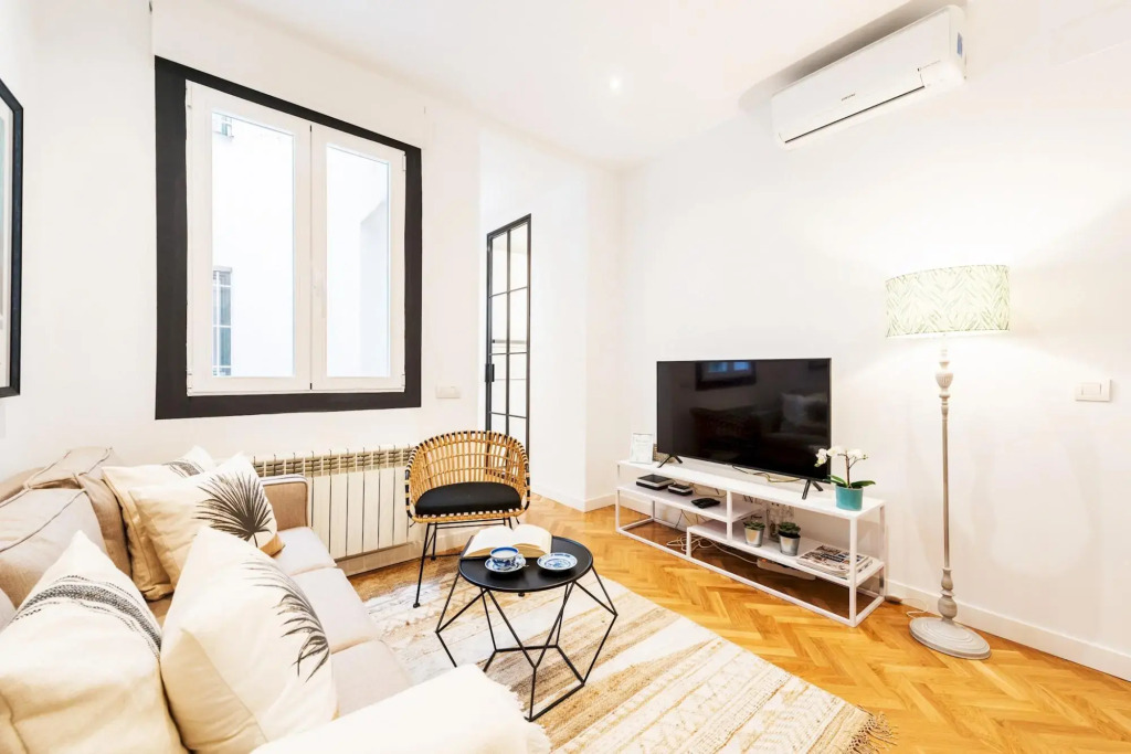2 BD apartment next to Atocha train station. Atocha