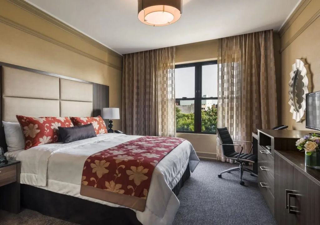Opera House Hotel
