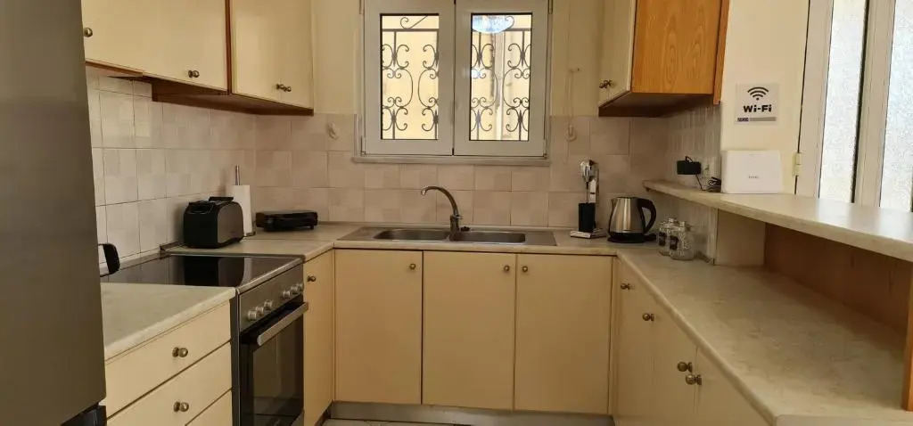Chrisele House, 100m from Kalamaki Beach, Chania