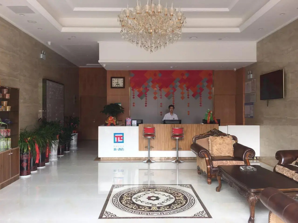 Pai Hotel Nanjing West Shengtai Road Subway Station