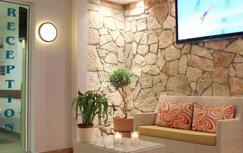 Amaryllis Hotel Apartments
