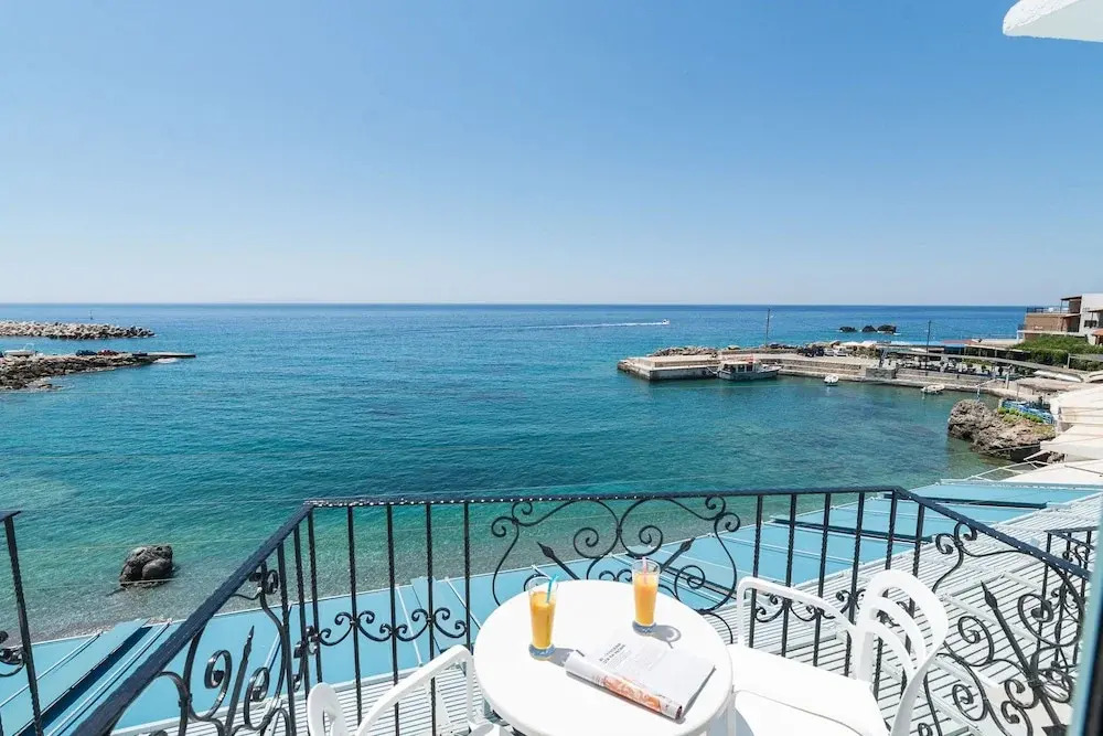 Samaria by the Sea