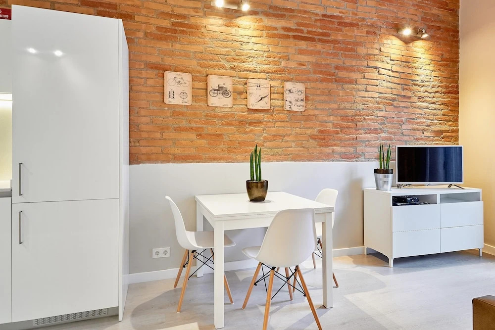 Urban District Apartments - Barcelona Smart Vintage Lofts and Apartments