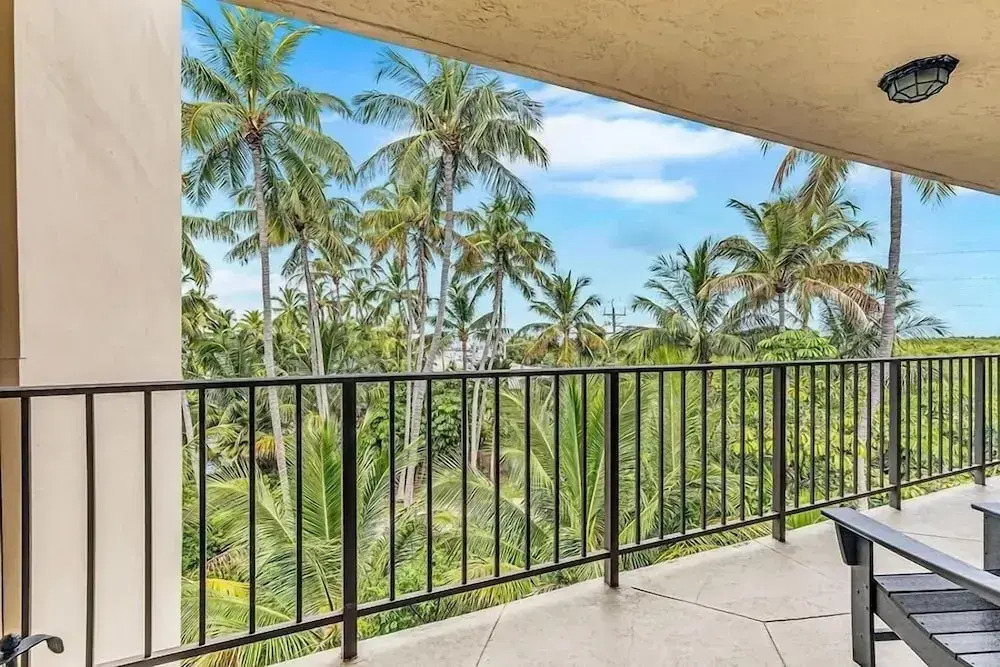 Updated Unit With Beautiful Florida Bay Sunsets 1 Bedroom Condo by RedAwning