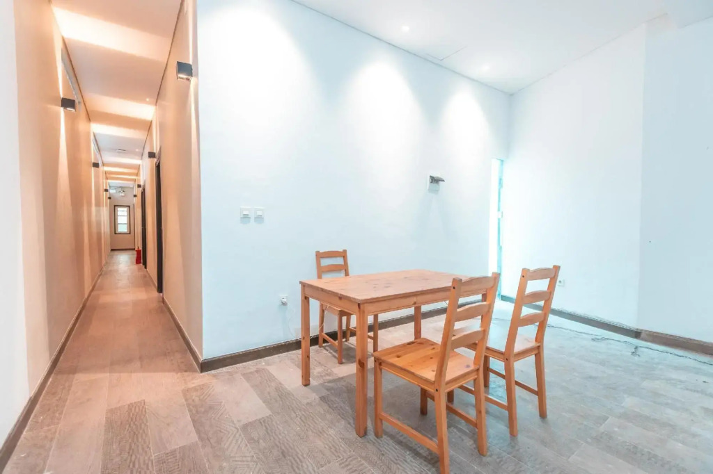 OYO Life 2658 Kost Rasyamada