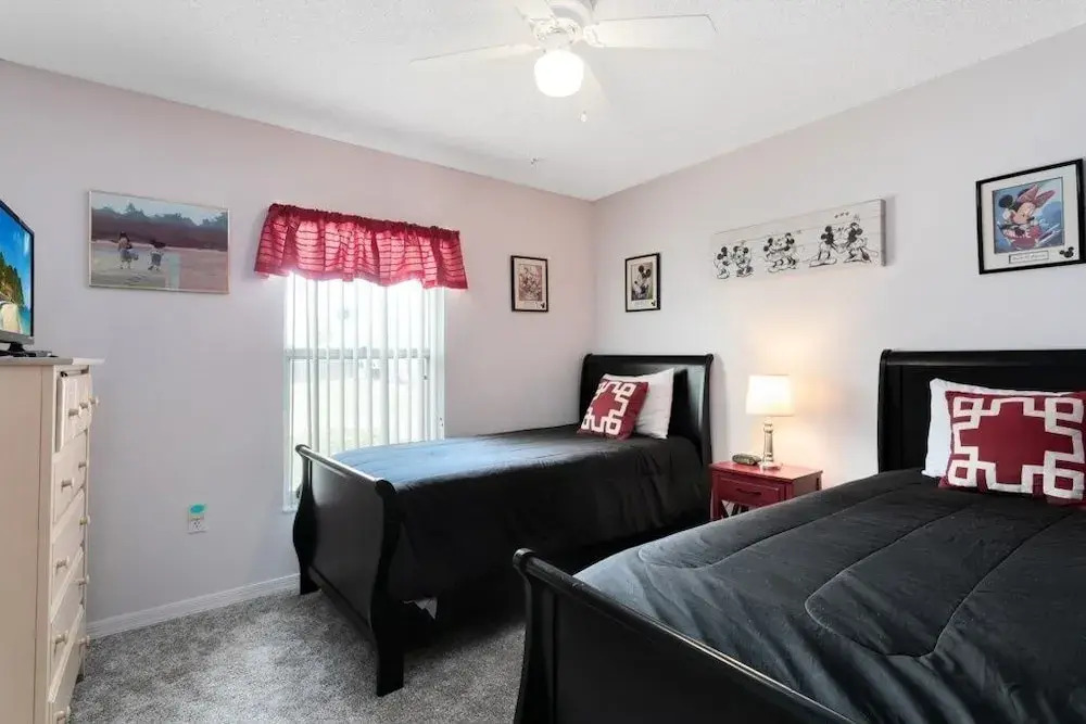 4 Bed Located In Davenport Only Minutes To Disney 4 Bedroom Villa by RedAwning