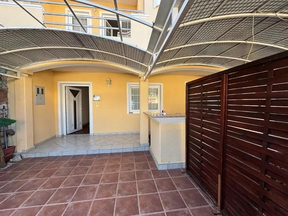 One Bedroom Apartment Stella Maris 2
