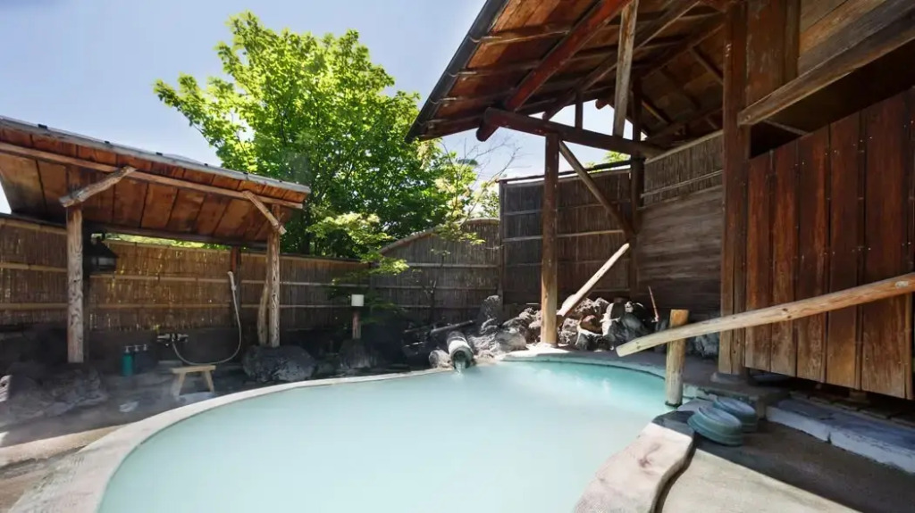 Adachiya Ryokan
