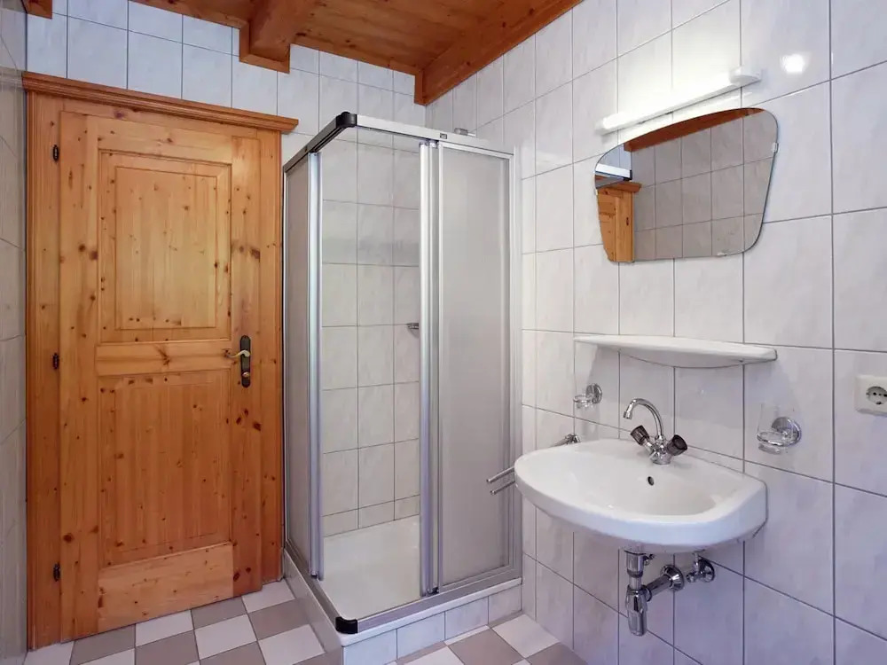 Spacious Cottage near Ski Area in Wagrain