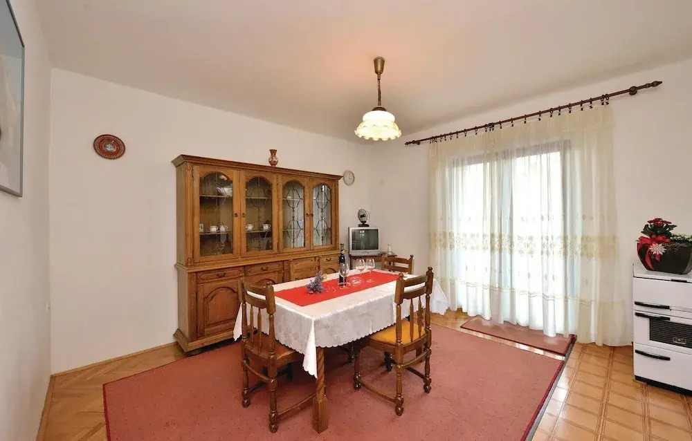Nice Home in Pag With Wifi and 2 Bedrooms