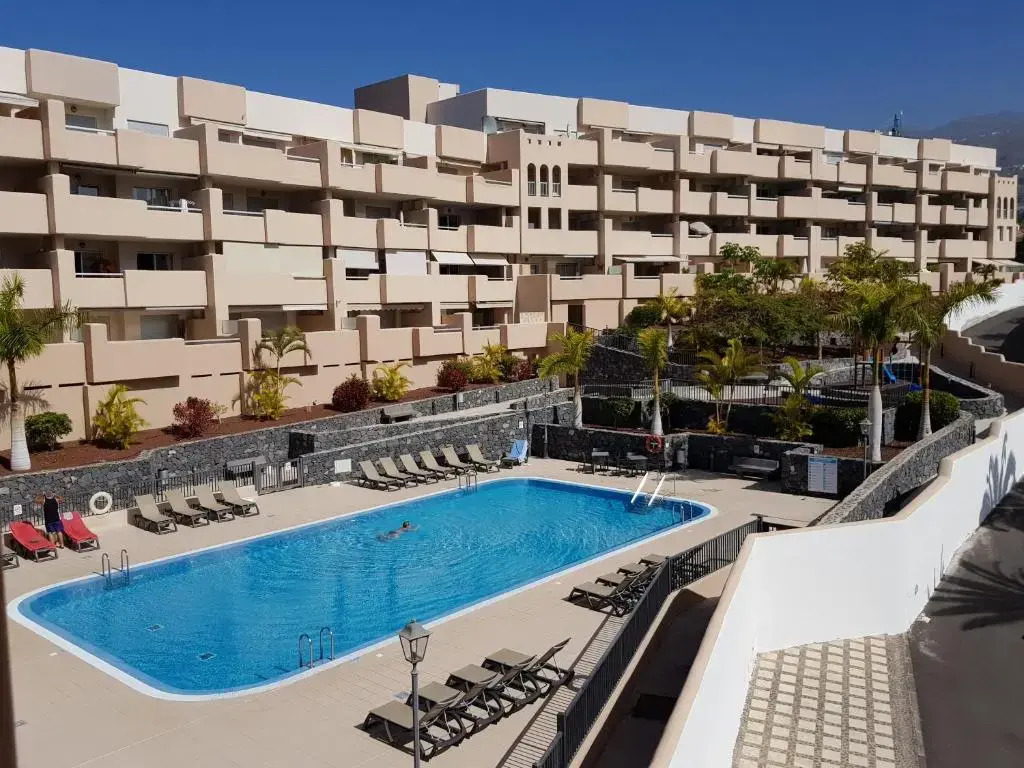NEW !!! Luxury Apartment, 32 m2 Terrace in the Sun, Pool View