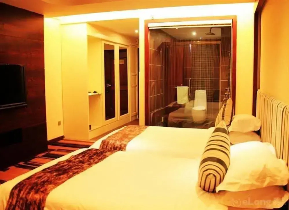 Chengdu Junxi Morrlinternational Hotel