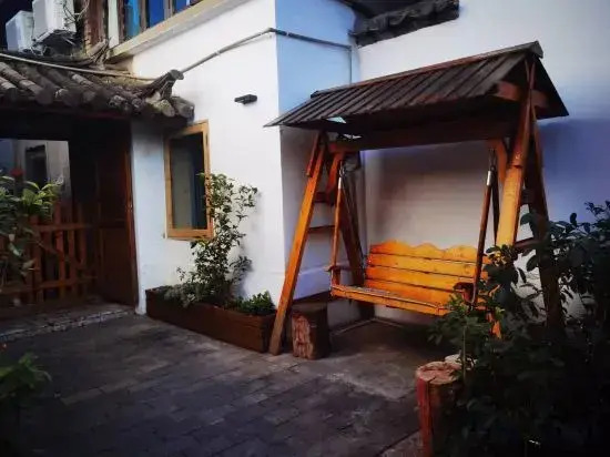 Lijiang Mengenju Inn