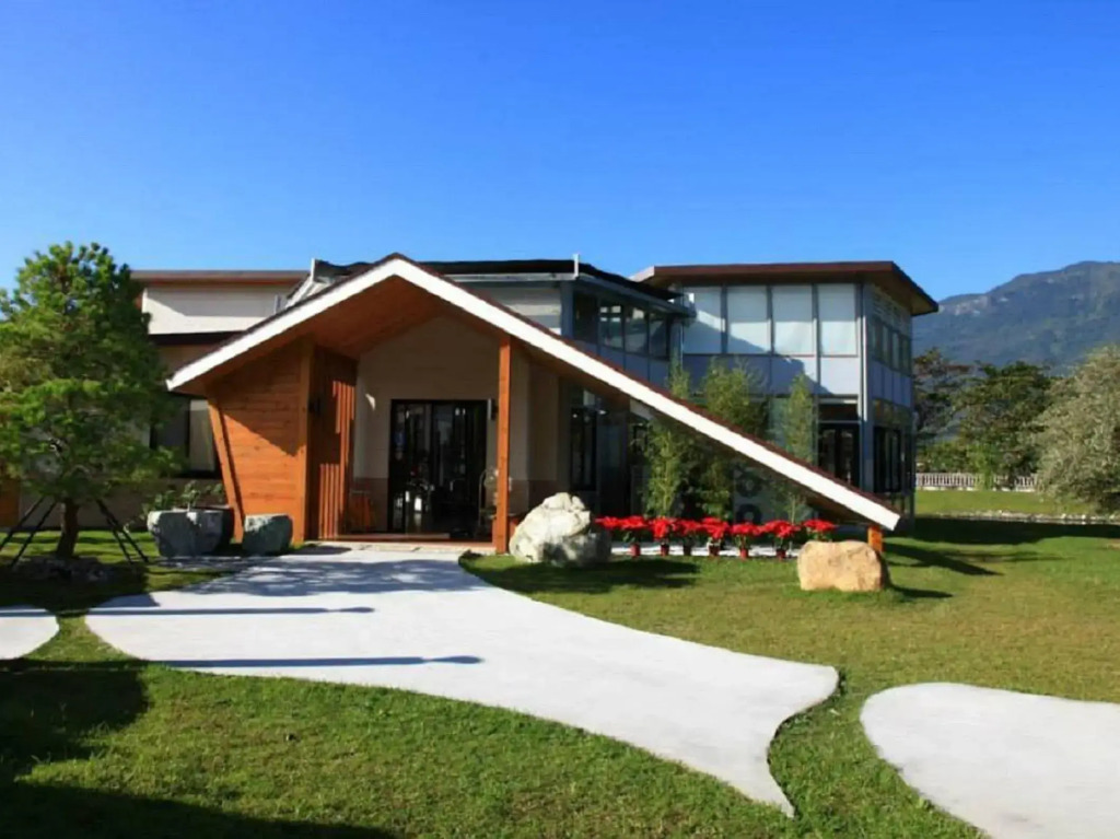 Green Willow House