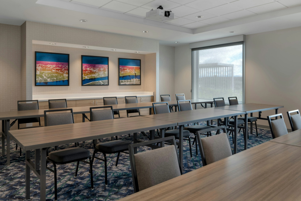 Home2 Suites By Hilton Sheboygan