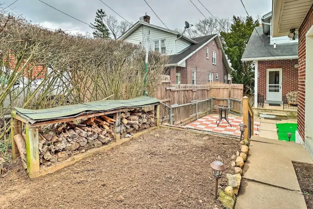 Allentown Home: 2 Mi To Hamilton District!