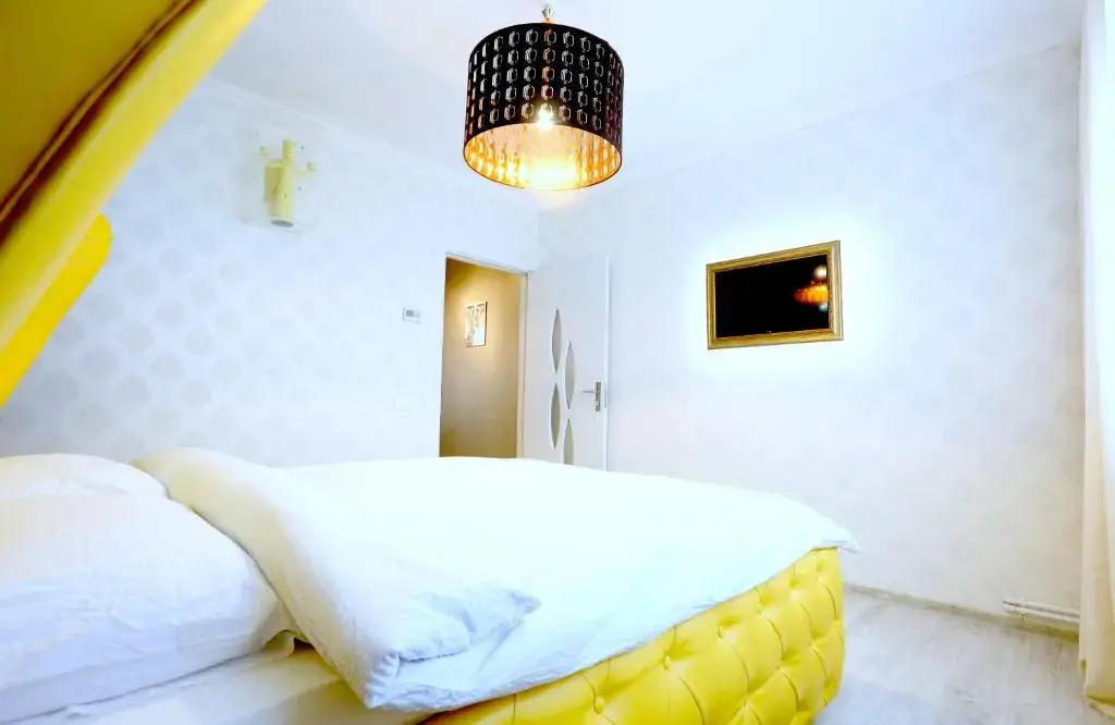 SOHO Apartment near CERONAV