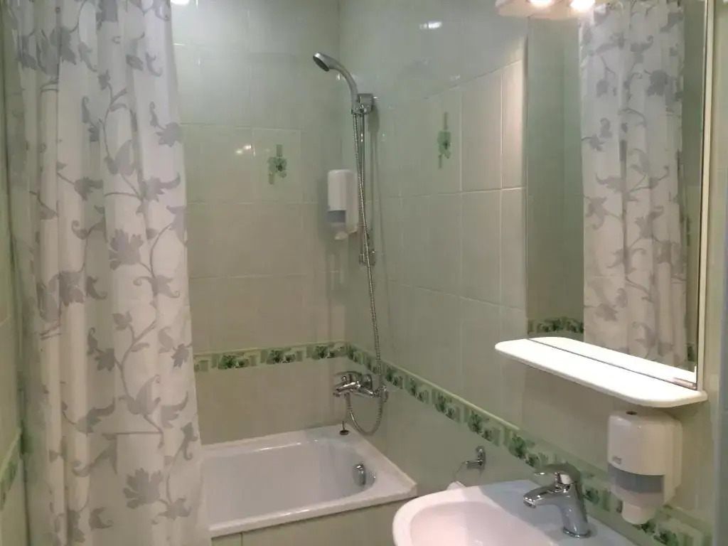 Aquatoria Hotel