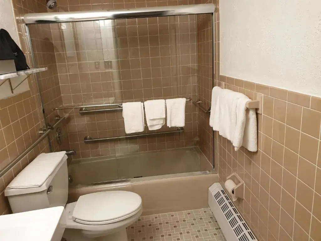 Holland Hotel Jersey City Free Parking