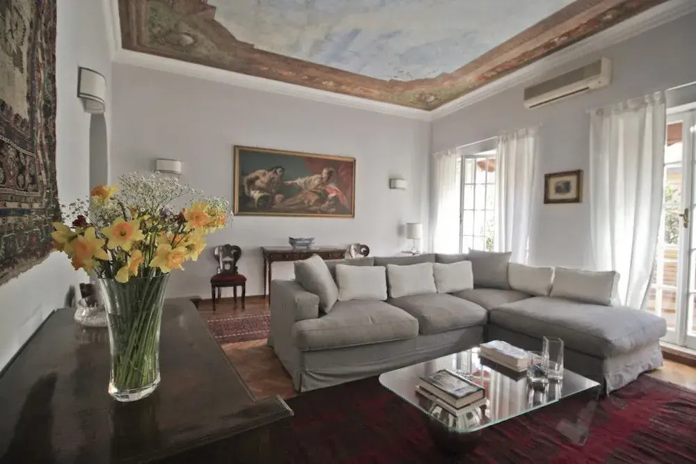 AT Roman Penthouse