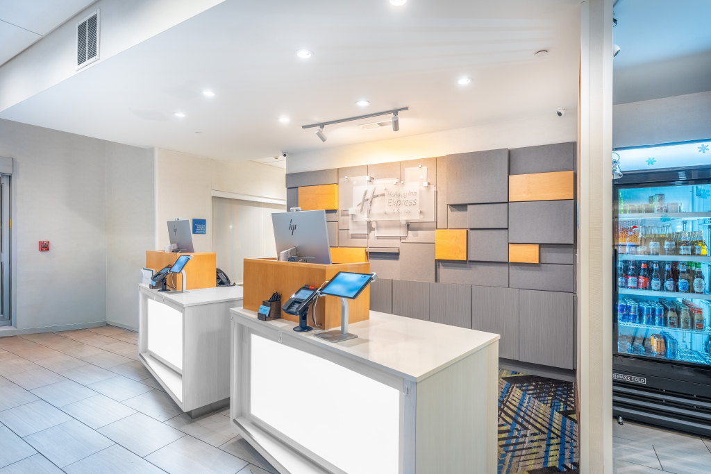 Holiday Inn Express & Suites Nashville North - Springfield by IHG