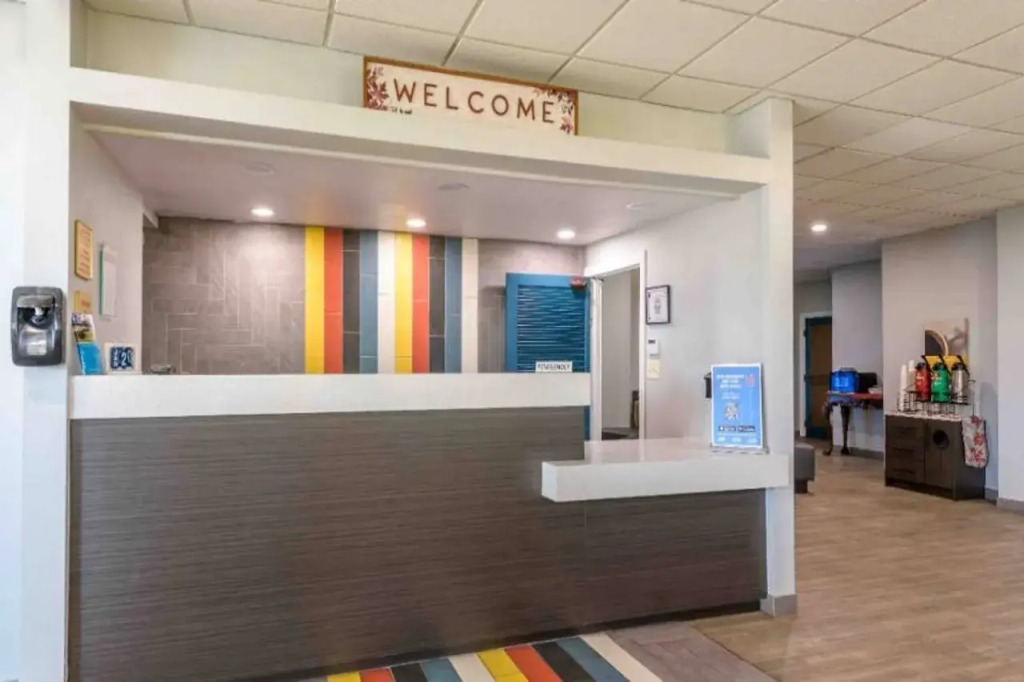 Motel 6-Spring Hill, FL - Weeki Wachee