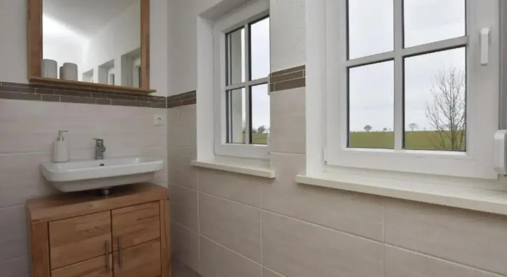 Reethaus Strandgut - geräumiges FH, 5 Schlafzimmer, Sauna und 3 Terrassen, Balkon