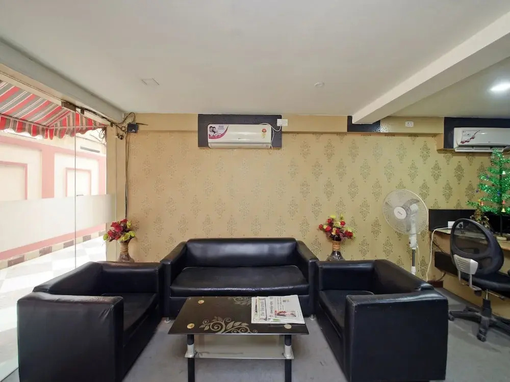 OYO Rooms Kalighat Temple