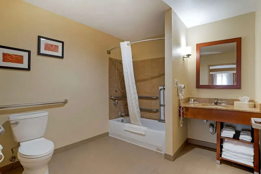 Comfort Suites Oxford