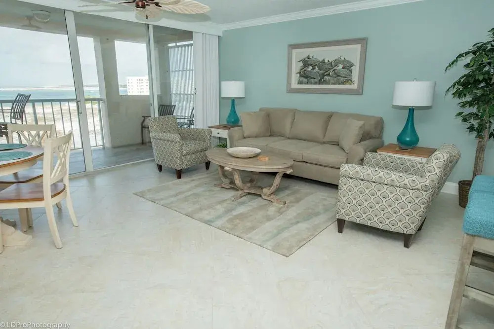Magnolia House 606 1 Bedroom Condo by RedAwning