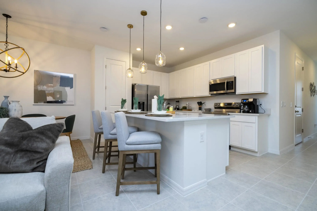 Charming 3Bd Close to Disney Festival 1026