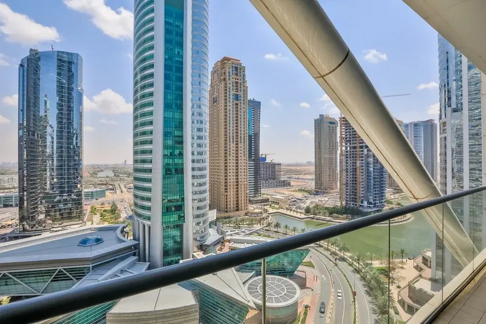 Driven Holiday Homes - Indigo Tower
