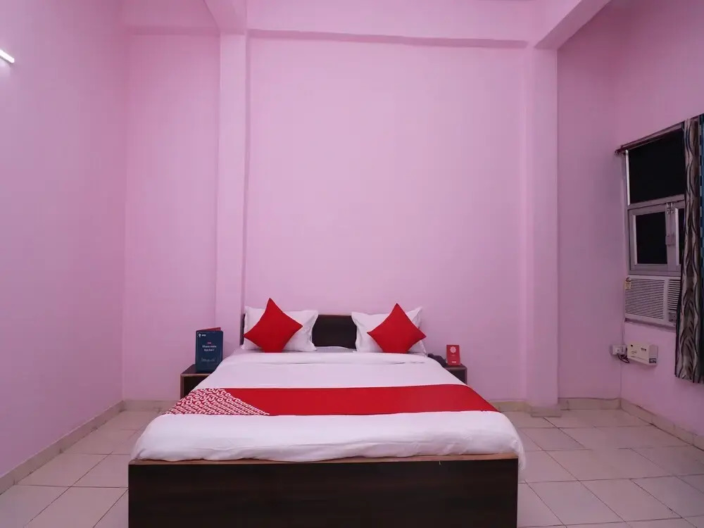 Mohit International By OYO Rooms