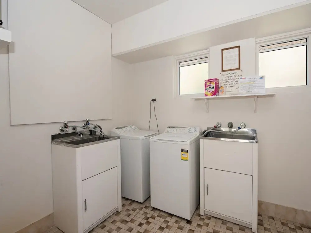 Shoal Towers, Unit 2/11 Shoal Bay Road