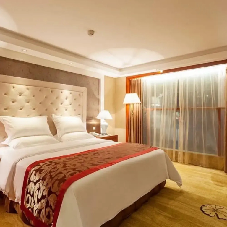 Global Hotel