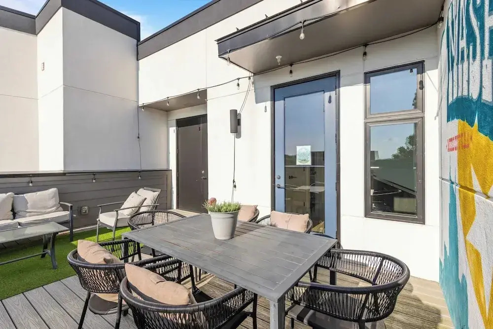 Skyline Soundhouse by Avantstay Rooftop Deck & Game Room Near East Nashville & Broadway