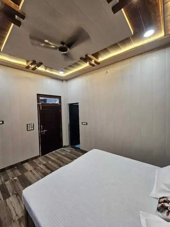 Vinayak Guest House