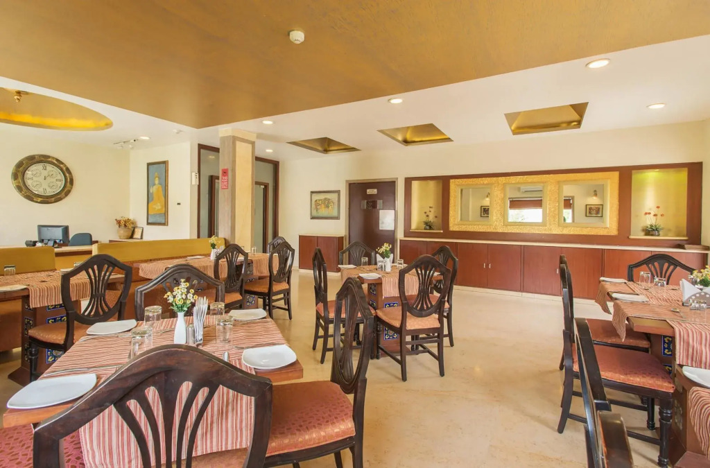 OYO 578 Hotel Aurum