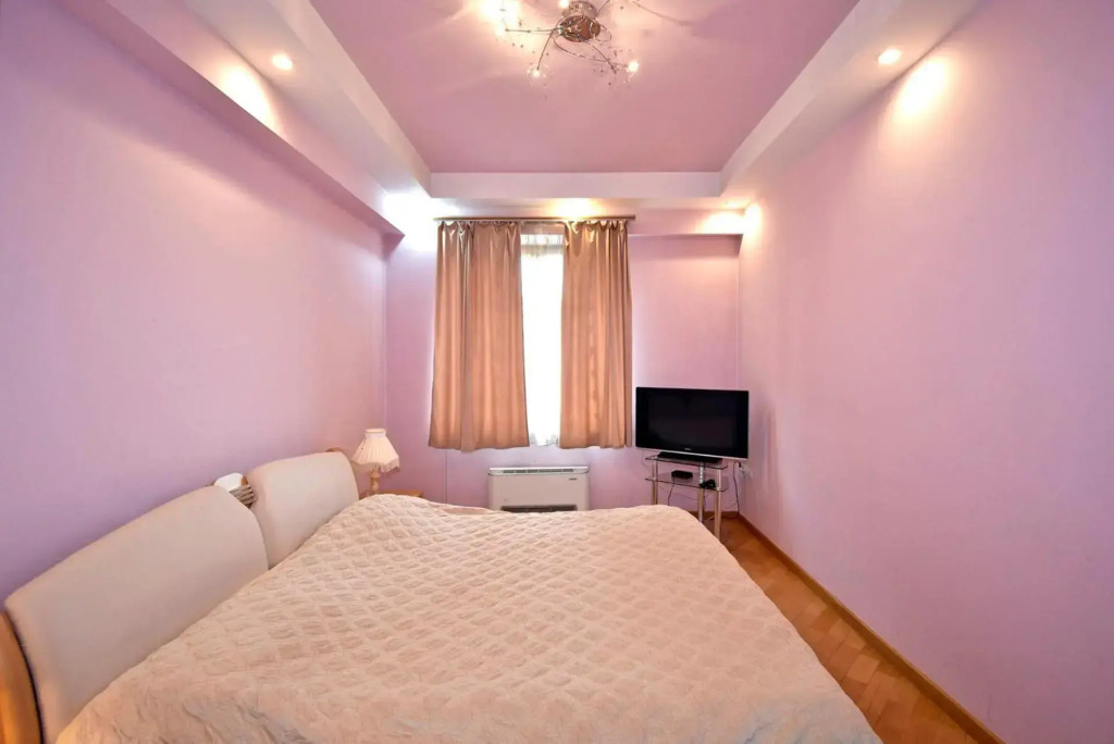 Northern Avenue 2 Bedroom Apertment With Great View HH656